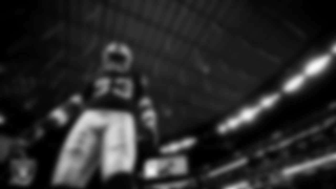 Las Vegas Raiders linebacker Jamal Adams (33) warming up before the regular season home game against the Dallas Cowboys at Allegiant Stadium.