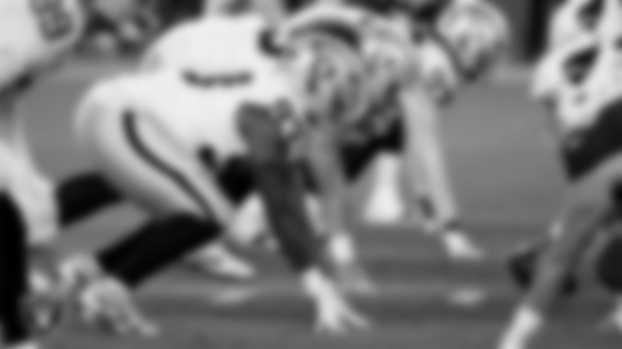 Las Vegas Raiders defensive tackle Zach Carter (93) during the preseason away game against the Arizona Cardinals at State Farm Stadium.