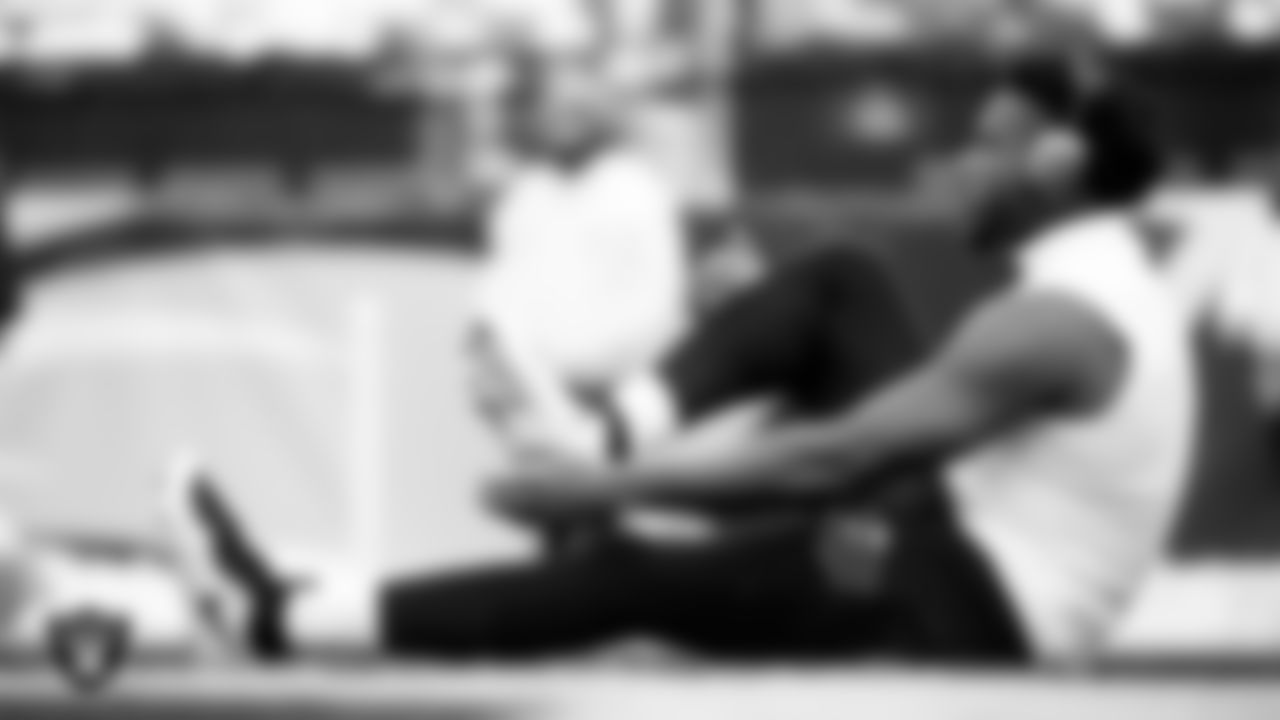 Las Vegas Raiders defensive end Malcolm Koonce (51) warming up before the regular season away game against the Philadelphia Eagles at Lincoln Financial Field.