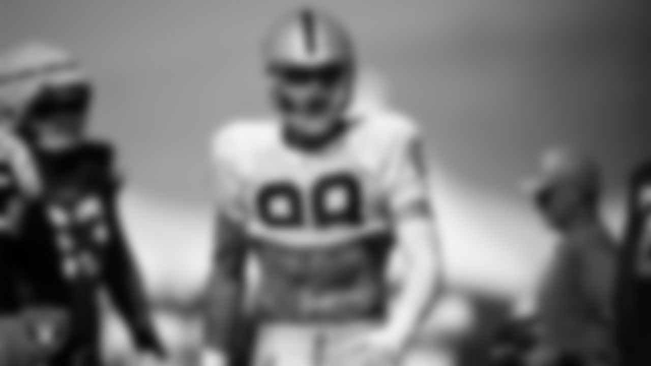 Las Vegas Raiders defensive end Maxx Crosby (98) on the field for a joint practice with the San Francisco 49ers at 2025 Training Camp at Intermountain Health Performance Center.