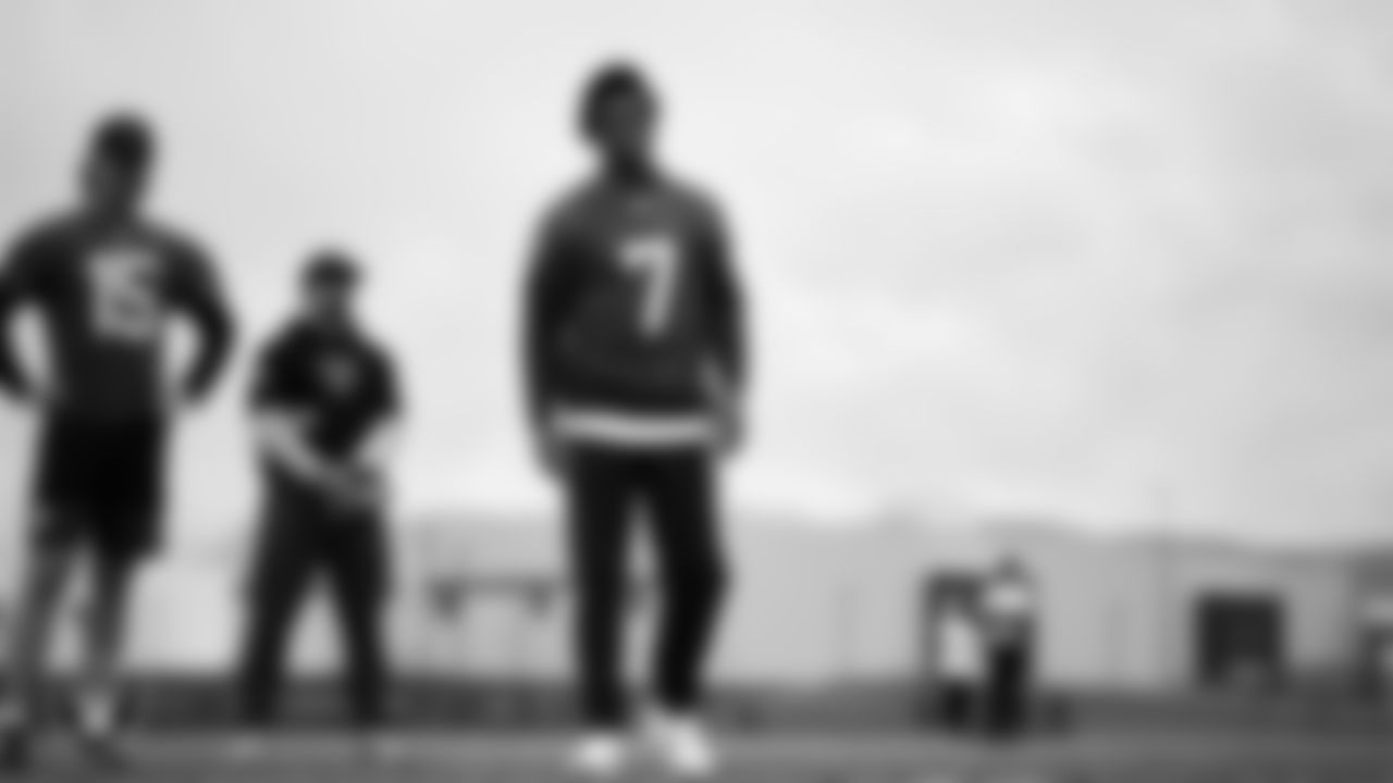 Las Vegas Raiders quarterback Geno Smith (7) during practice at Intermountain Health Performance Center.