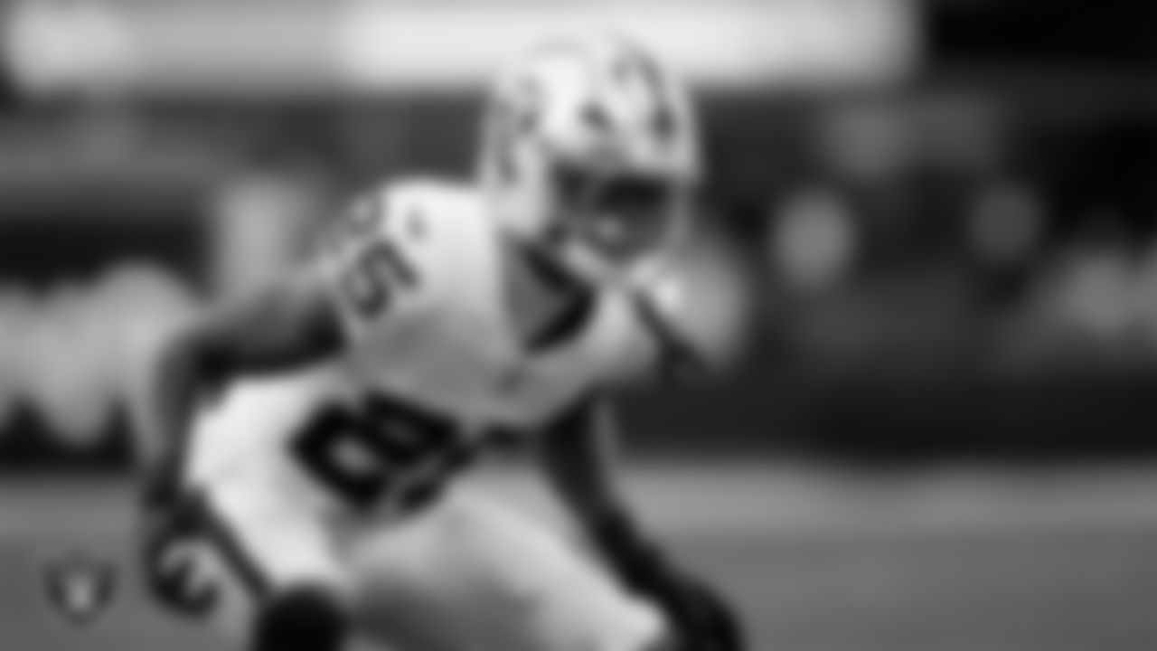 Las Vegas Raiders cornerback Decamerion Richardson (25) lines up before the snap during the regular season away game against the Los Angeles Chargers at SoFi Stadium.