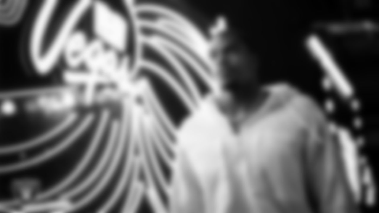 Las Vegas Raiders defensive end Tyree Wilson (9) arrives to the regular season home game against the New York Giants at Allegiant Stadium.