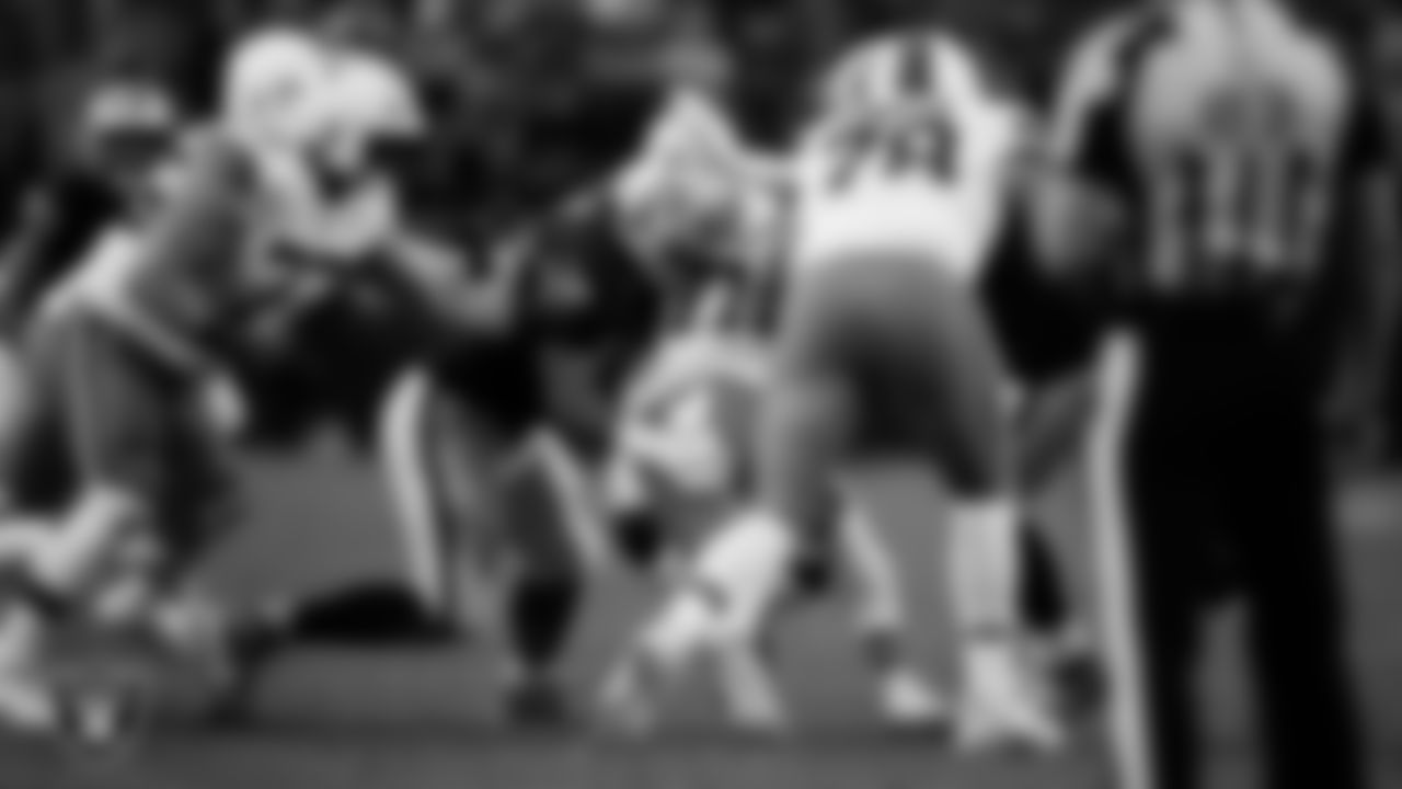 Las Vegas Raiders defensive tackle Jonah Laulu (96) makes a tackle during the regular season home game against the Cleveland Browns at Allegiant Stadium.