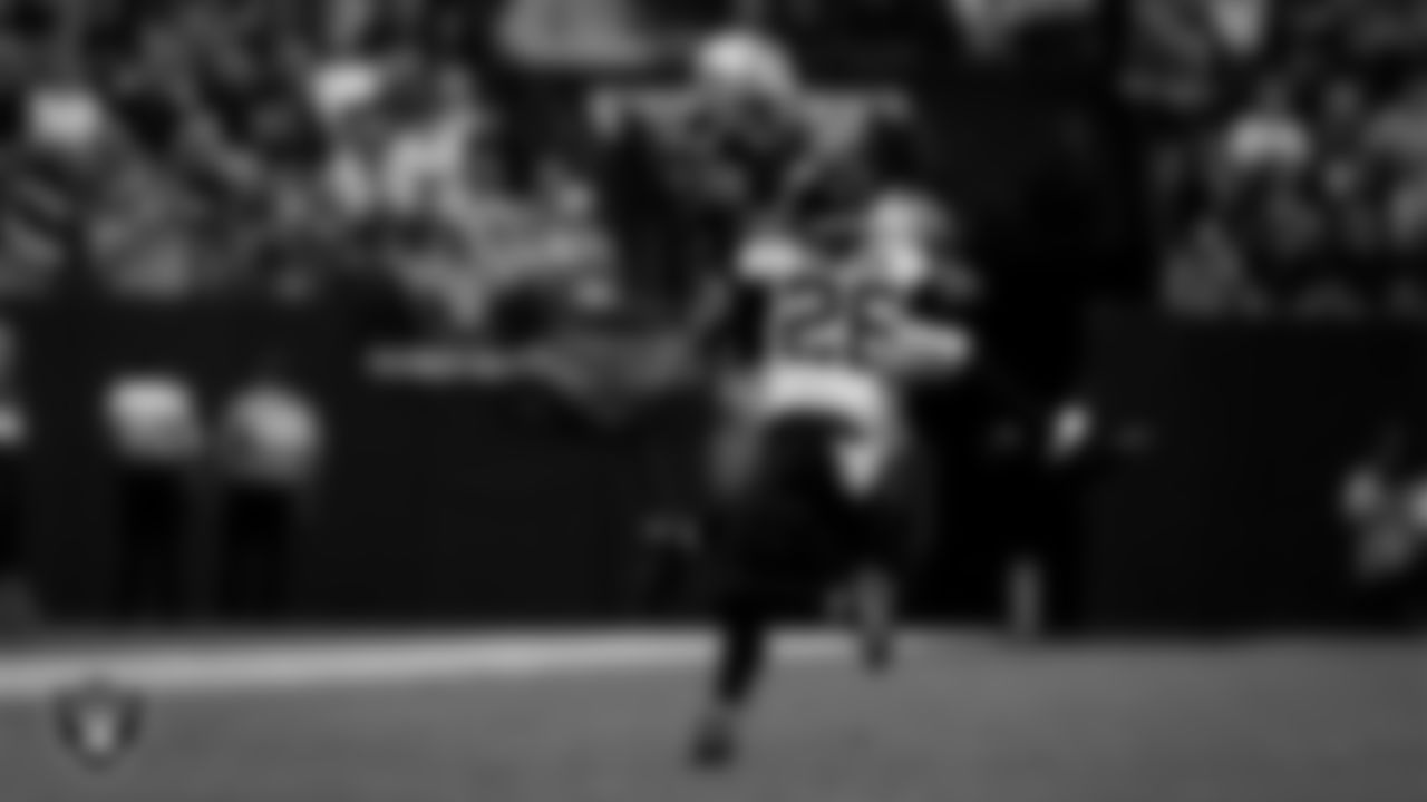 Las Vegas Raiders wide receiver Jakobi Meyers (16) makes a catch during the regular season home game against the Jacksonville Jaguars at Allegiant Stadium.