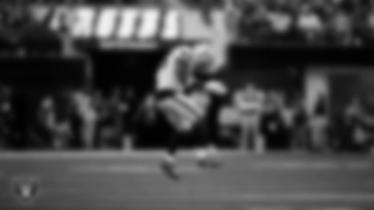 Las Vegas Raiders linebacker Devin White (45) celebrates on the field during the regular season away game against the Los Angeles Chargers at SoFi Stadium.