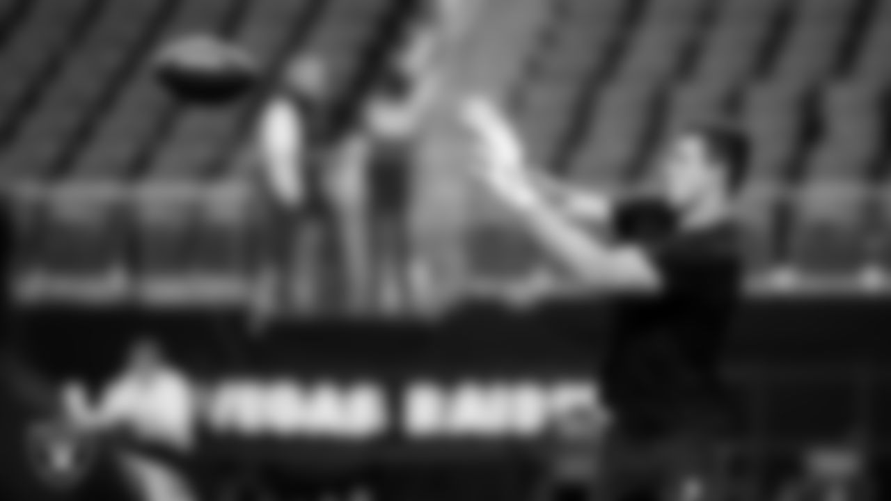 Las Vegas Raiders wide receiver Jack Bech (18) warming up before the regular season home game against the Cleveland Browns at Allegiant Stadium.