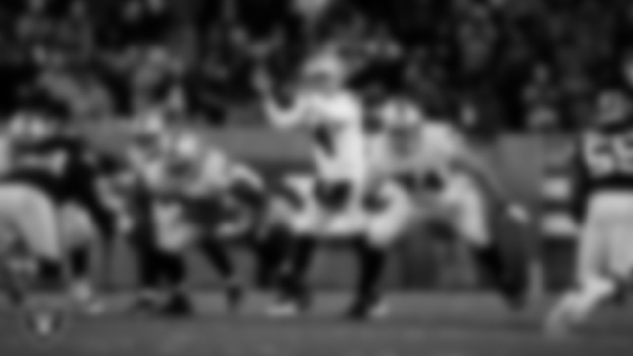 Las Vegas Raiders vs. Cleveland Browns

Last meeting at Cleveland: December 20, 2021