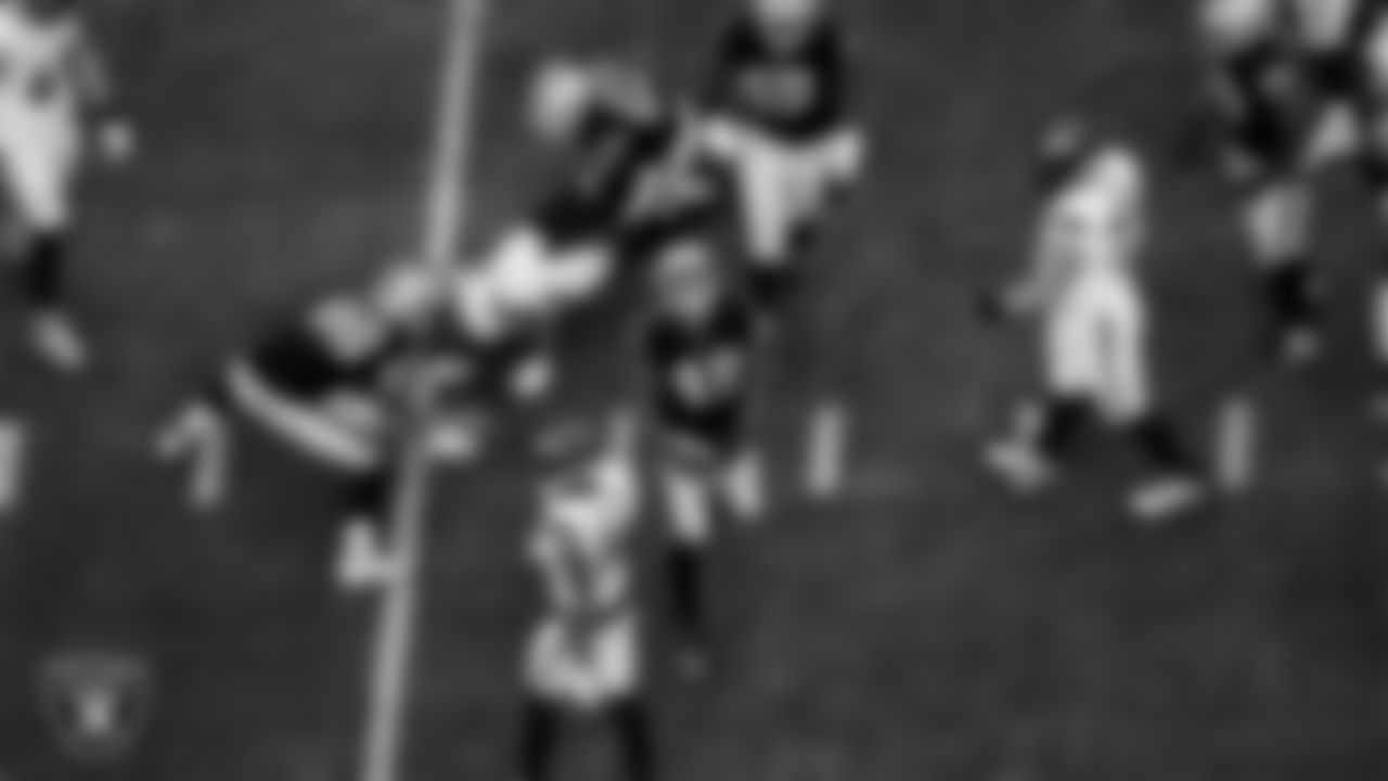 Las Vegas Raiders defensive end Charles Snowden (49) during the regular season home game against the Denver Broncos at Allegiant Stadium.