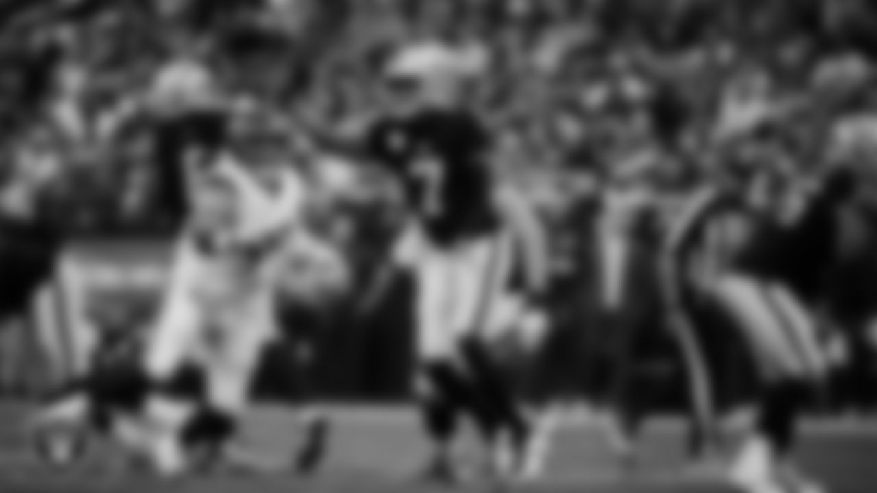 Las Vegas Raiders quarterback Geno Smith (7) passes during the regular season home game against the Denver Broncos at Allegiant Stadium.