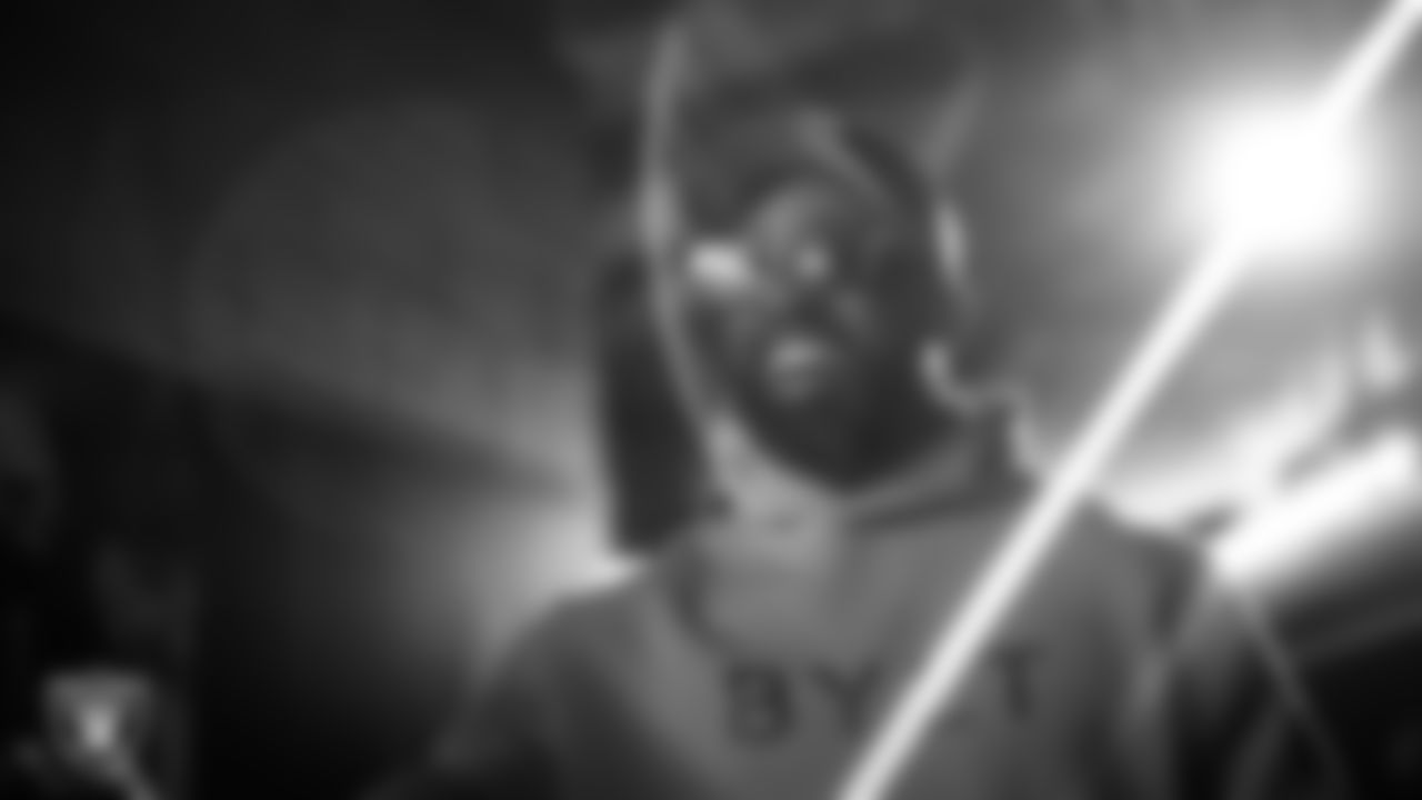 Las Vegas Raiders running back Raheem Mostert (31) arrives to the regular season home game against the Kansas City Chiefs at Allegiant Stadium.