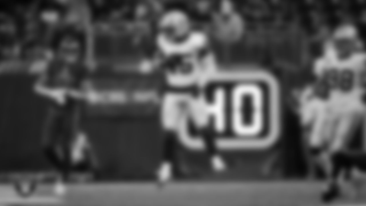 Las Vegas Raiders linebacker Devin White (45) celebrates after breaking up a pass during the regular season away game against the Houston Texans at NRG Stadium.