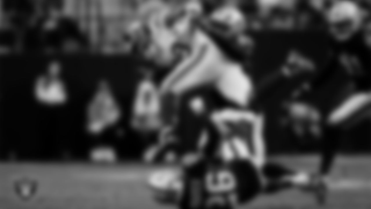 Las Vegas Raiders cornerback Darien Porter (26) and linebacker Devin White (45) during the regular season home game against the New York Giants at Allegiant Stadium.