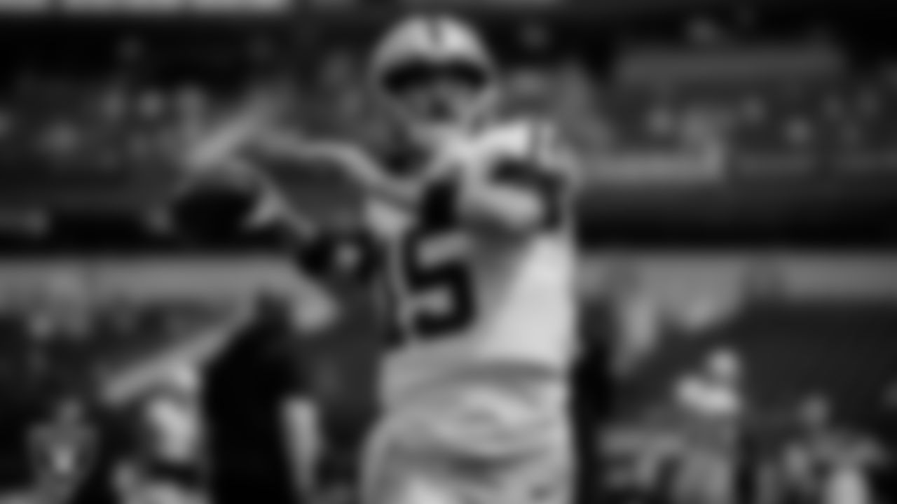 Las Vegas Raiders quarterback Gardner Minshew II (15) warming up before the regular season away game against the Los Angeles Chargers at SoFi Stadium.