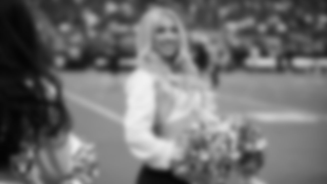 Raiderette Delaney on the sidelines during a 2025 Training Camp mock game at Allegiant Stadium.