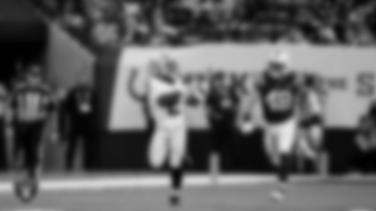 Las Vegas Raiders running back Ashton Jeanty (2) during the regular season away game against the Indianapolis Colts at Lucas Oil Stadium.
