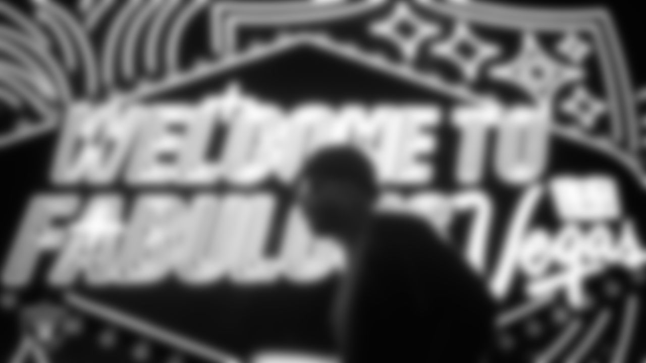 Las Vegas Raiders quarterback Geno Smith (7) arrives to the regular season home game against the Chicago Bears at Allegiant Stadium.