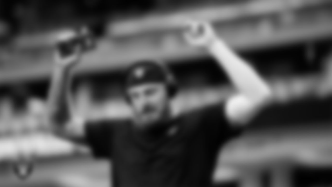 Las Vegas Raiders defensive end Maxx Crosby (98) warming up before the regular season home game against the Jacksonville Jaguars at Allegiant Stadium.