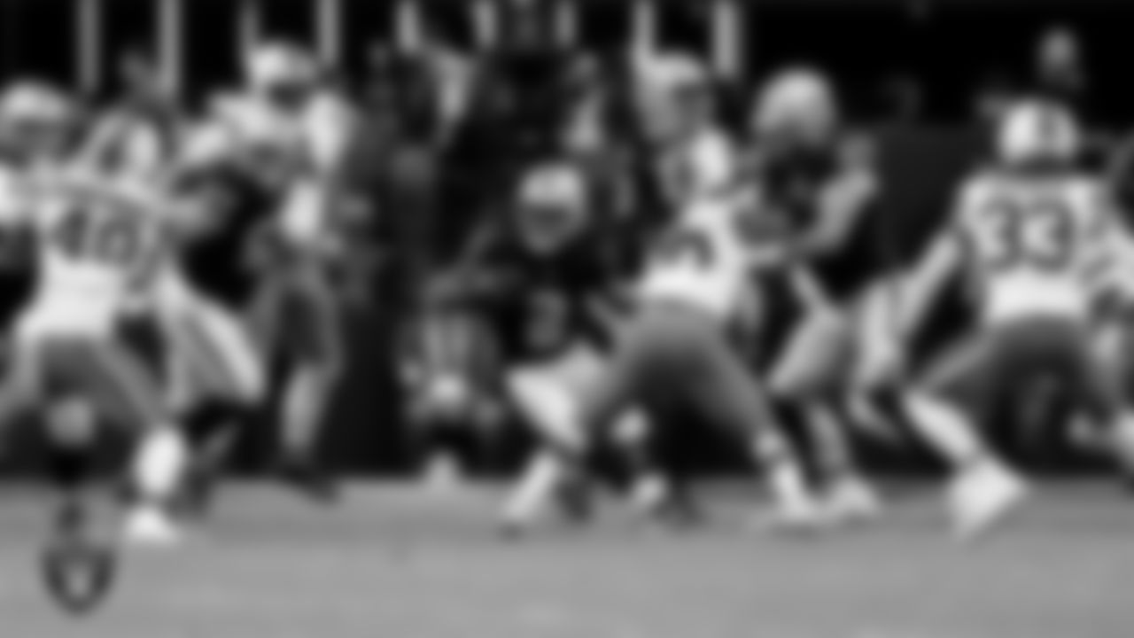 Las Vegas Raiders running back Ashton Jeanty (2) during the regular season home game against the Cleveland Browns at Allegiant Stadium.