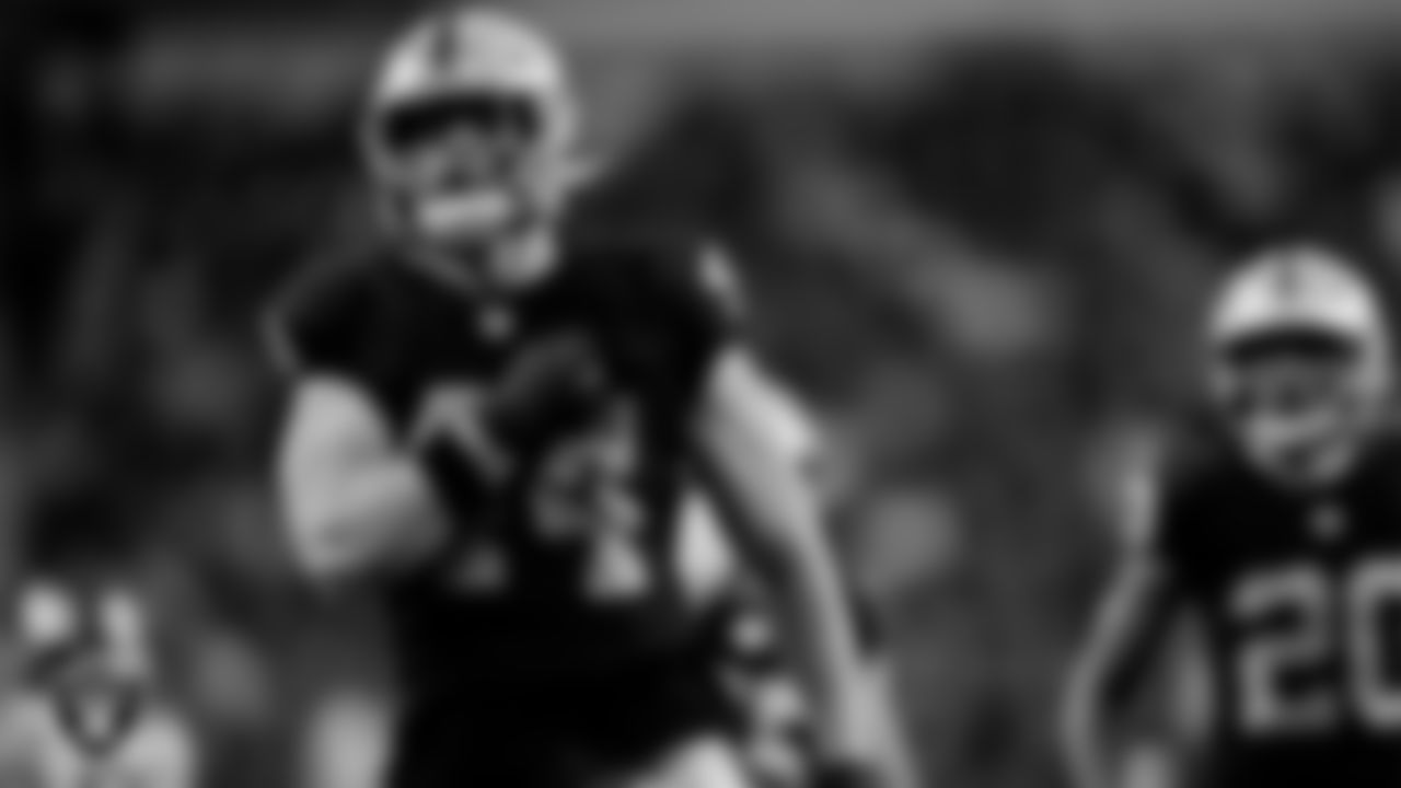 Las Vegas Raiders linebacker Tommy Eichenberg (44) during the regular season home game against the New York Giants at Allegiant Stadium.