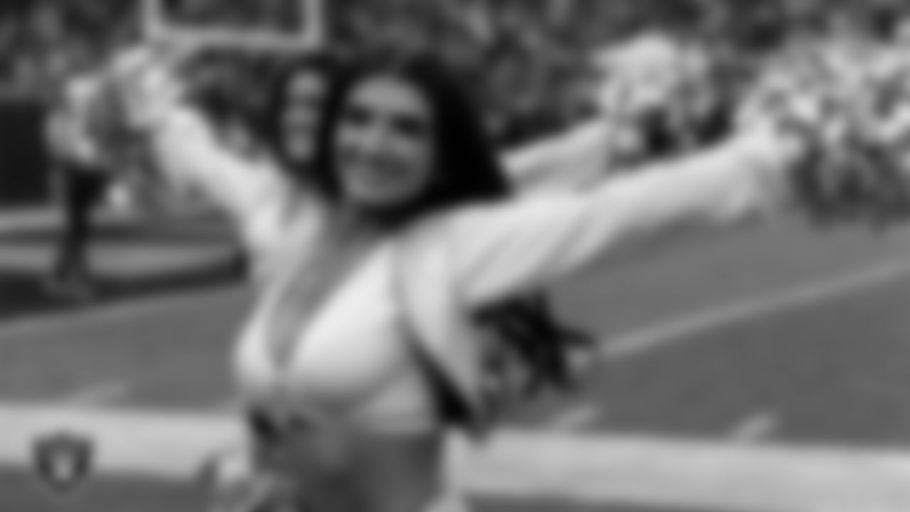 Raiderette Kylee on the sidelines during the regular season home game against the Kansas City Chiefs at Allegiant Stadium.