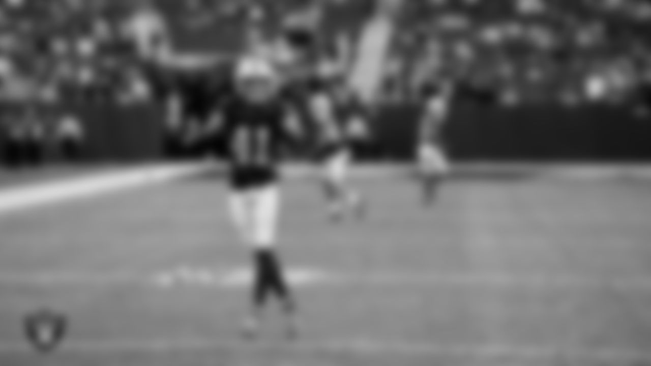 Las Vegas Raiders cornerback Greedy Vance (41) warming up before the regular season home game against the Kansas City Chiefs at Allegiant Stadium.