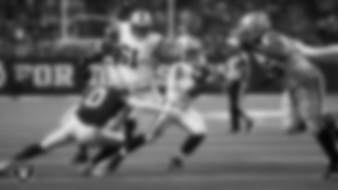 Las Vegas Raiders running back Ashton Jeanty (2) rushes during the regular season away game against the Indianapolis Colts at Lucas Oil Stadium.