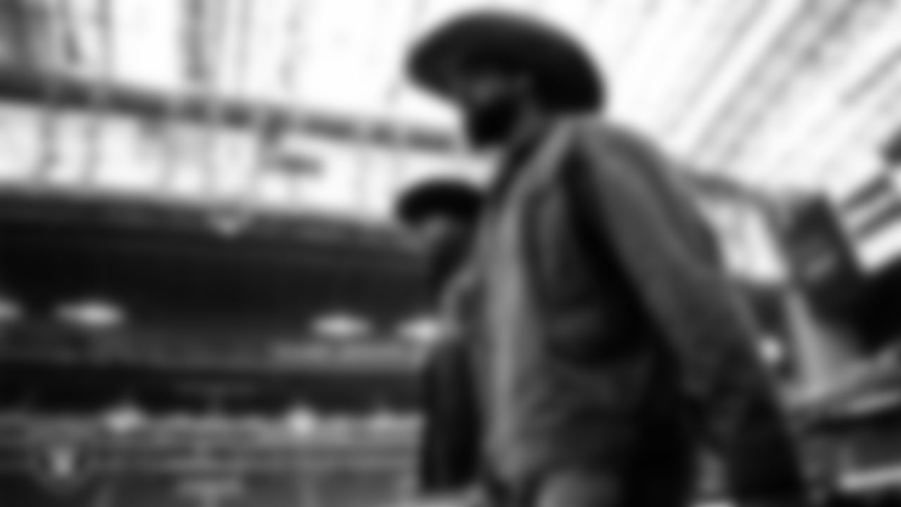 Las Vegas Raiders running back Raheem Mostert (31) arrives to the regular season away game against the Houston Texans at NRG Stadium.