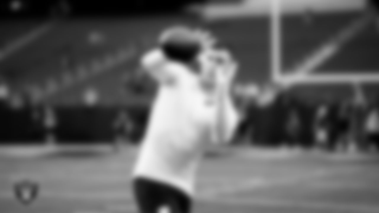 Las Vegas Raiders wide receiver Jack Bech (18) warming up before the regular season home game against the Denver Broncos at Allegiant Stadium.