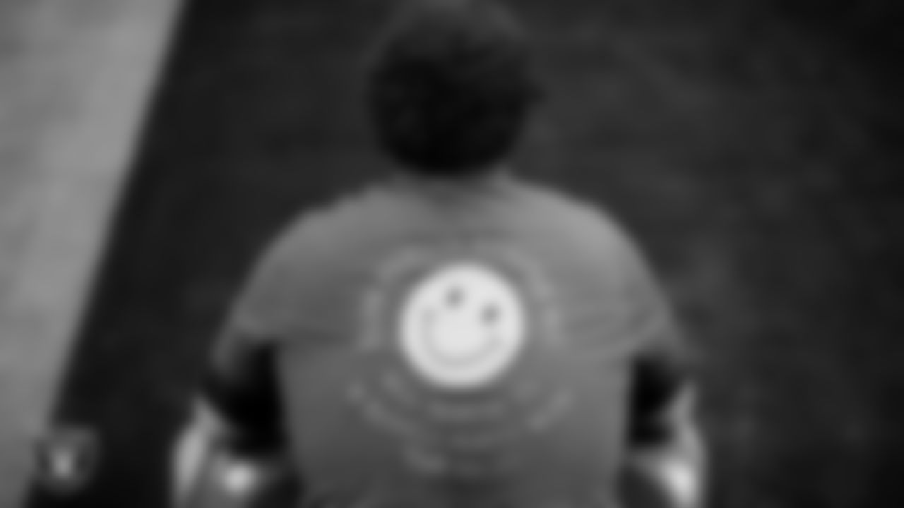 Las Vegas Raiders guard Caleb Rogers (76) warming up before the regular season home game against the Cleveland Browns at Allegiant Stadium.