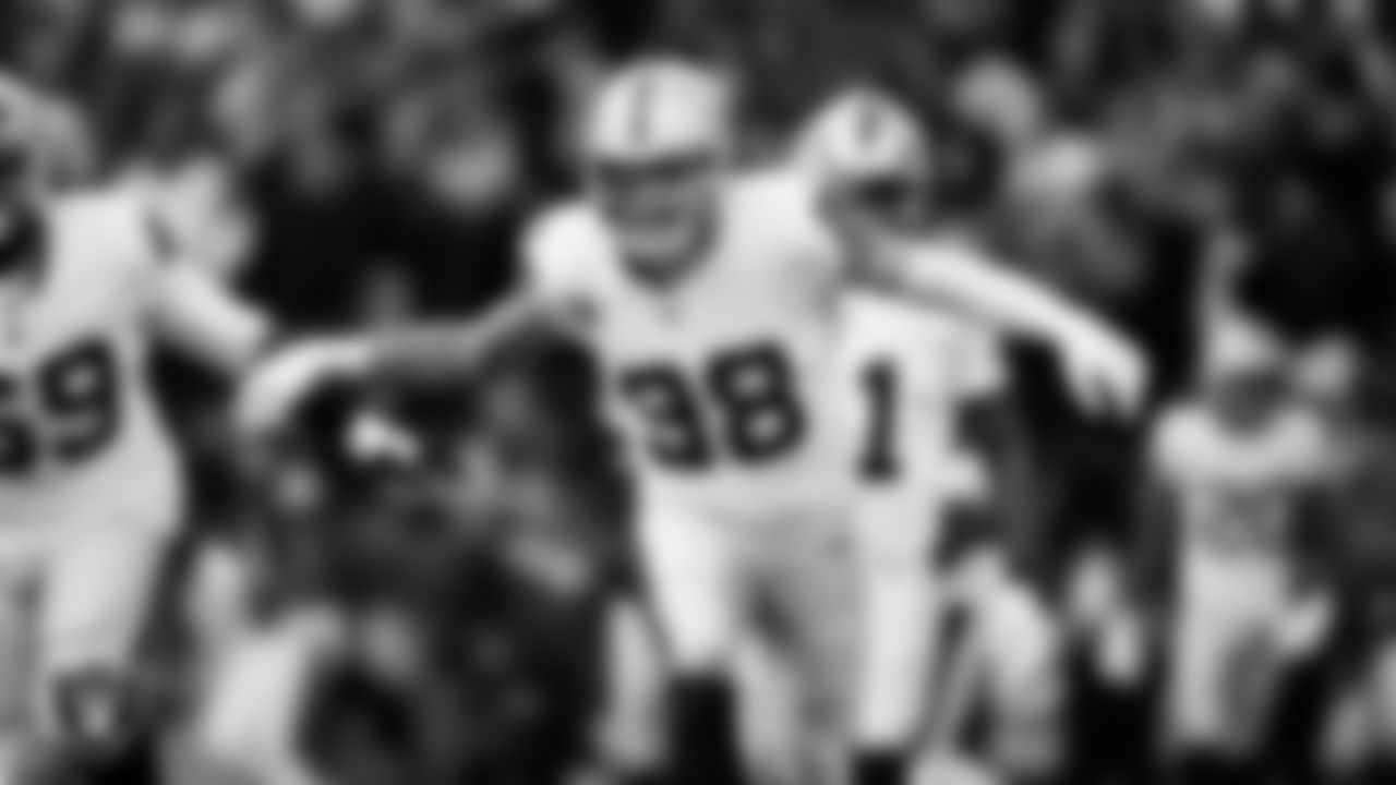 Las Vegas Raiders defensive end Maxx Crosby (98) celebrates after sacking the quarterback during the regular season away game against the Philadelphia Eagles at Lincoln Financial Field.