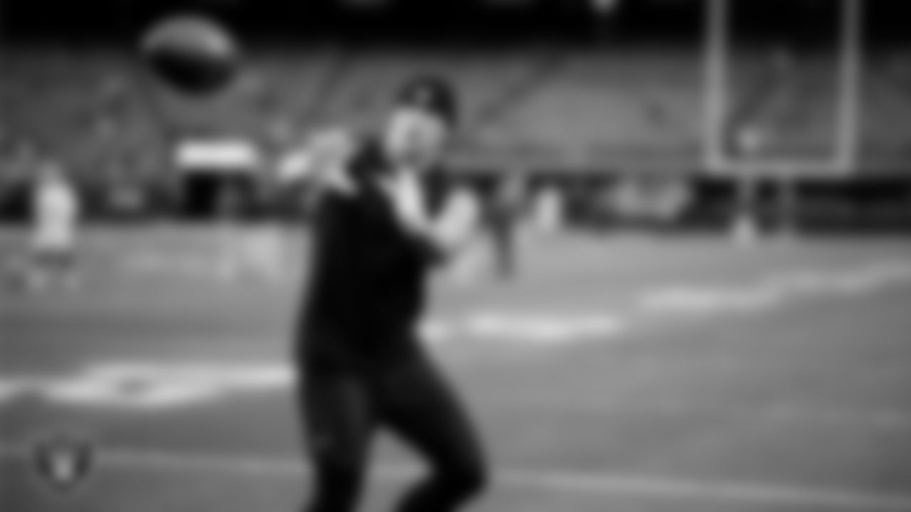 Las Vegas Raiders tight end Carter Runyon (46) warming up before the regular season home game against the New York Giants at Allegiant Stadium.