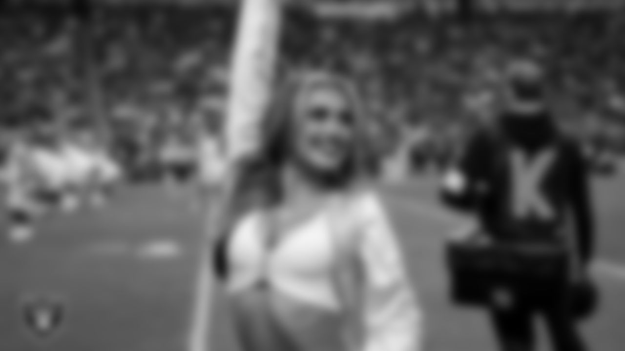 Raiderette Shelby on the sidelines during the regular season home game against the New York Giants at Allegiant Stadium.