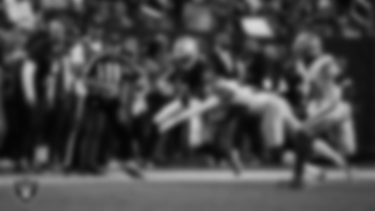 Las Vegas Raiders running back Raheem Mostert (31) runs after making a catch during the regular season home game against the Dallas Cowboys at Allegiant Stadium.