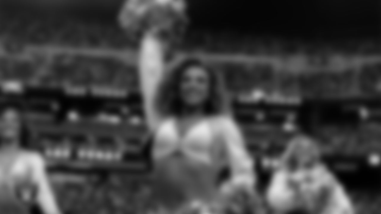 Raiderette Lexie on the sidelines during the regular season home game against the Cleveland Browns at Allegiant Stadium.