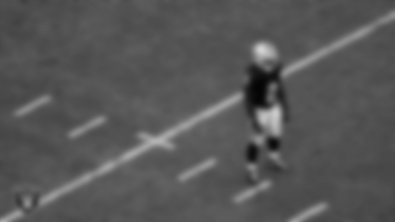 Las Vegas Raiders running back Ashton Jeanty (2) lines up before the snap during the regular season home game against the Tennessee Titans at Allegiant Stadium.
