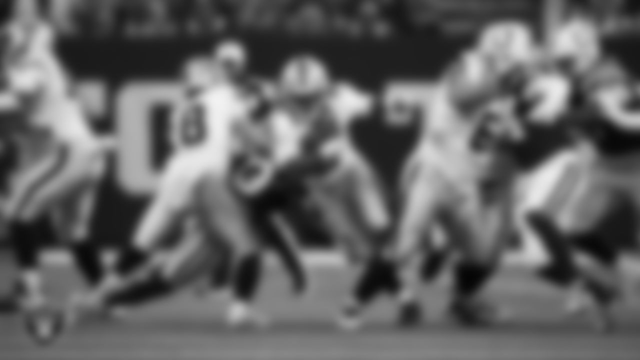 Las Vegas Raiders running back Ashton Jeanty (2) rushes during the regular season away game against the Indianapolis Colts at Lucas Oil Stadium.