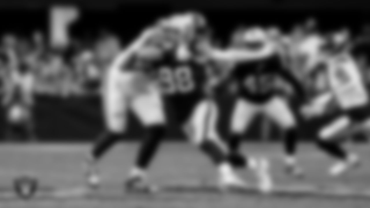 Las Vegas Raiders defensive end Maxx Crosby (98) during the regular season home game against the Denver Broncos at Allegiant Stadium.