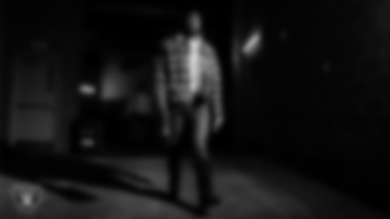 Las Vegas Raiders linebacker Devin White (45) arrives to the regular season away game against the Houston Texans at NRG Stadium.