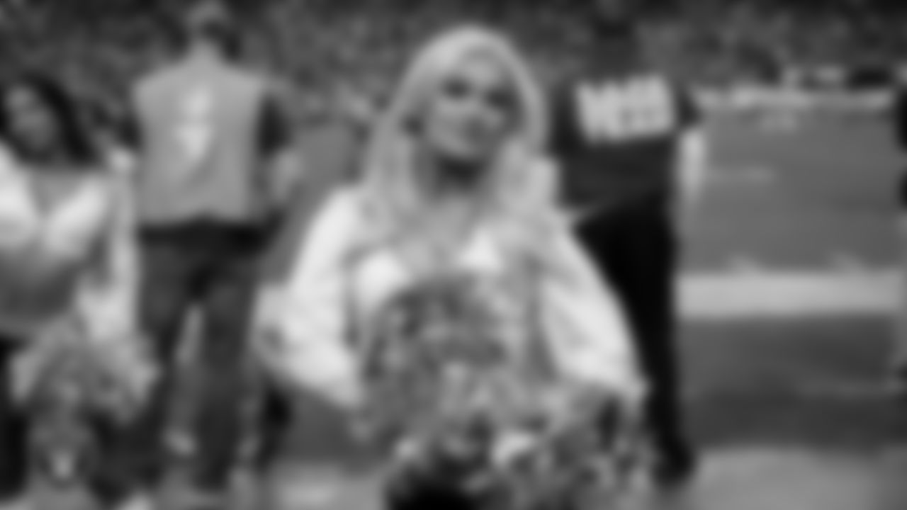 Raiderette Pip on the sidelines during the regular season home game against the Kansas City Chiefs at Allegiant Stadium.