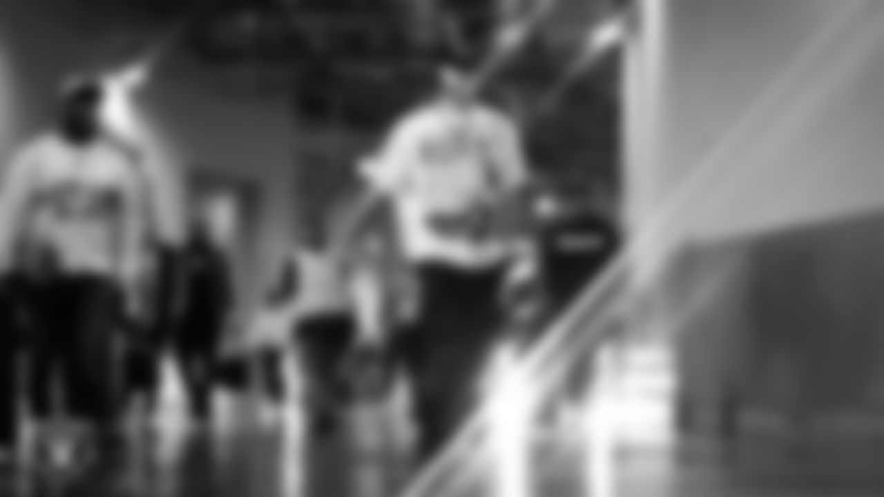 Las Vegas Raiders defensive end Maxx Crosby (98) arrives to the regular season away game against the Los Angeles Chargers at SoFi Stadium.