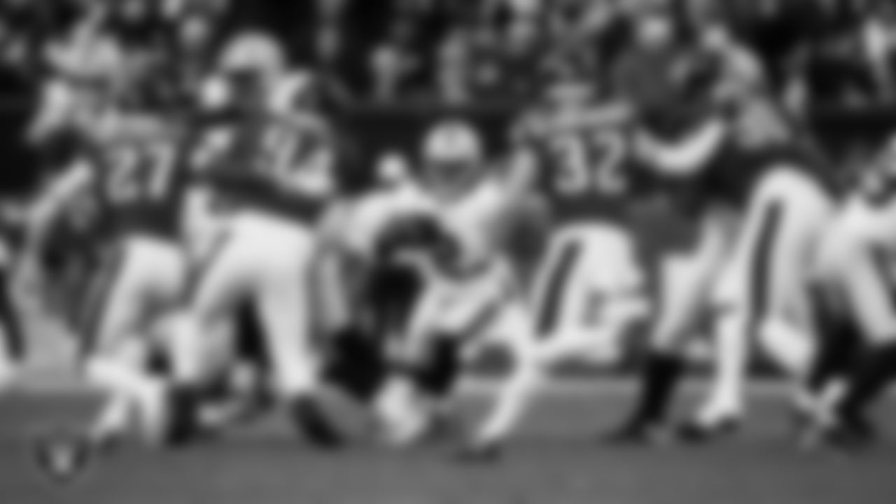 Las Vegas Raiders running back Ashton Jeanty (2) rushes during the regular season away game against the Philadelphia Eagles at Lincoln Financial Field.