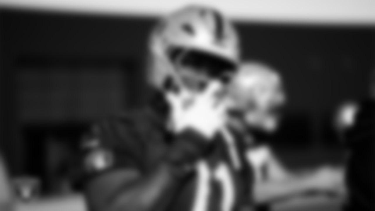 Las Vegas Raiders tackle DJ Glaze (71) during practice at Intermountain Health Performance Center.