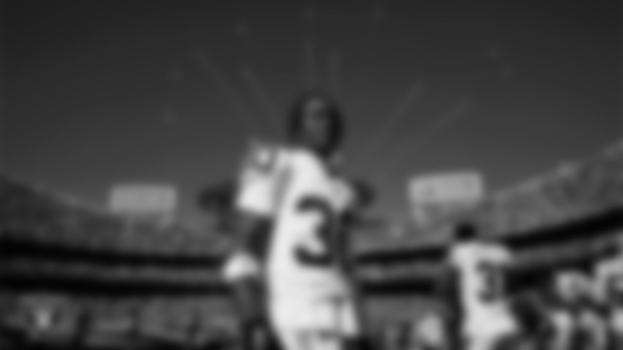 Las Vegas Raiders cornerback Darnay Holmes (30) on the sidelines before the Raiders' regular season away game against the Kansas City Chiefs at GEHA Field at Arrowhead Stadium.