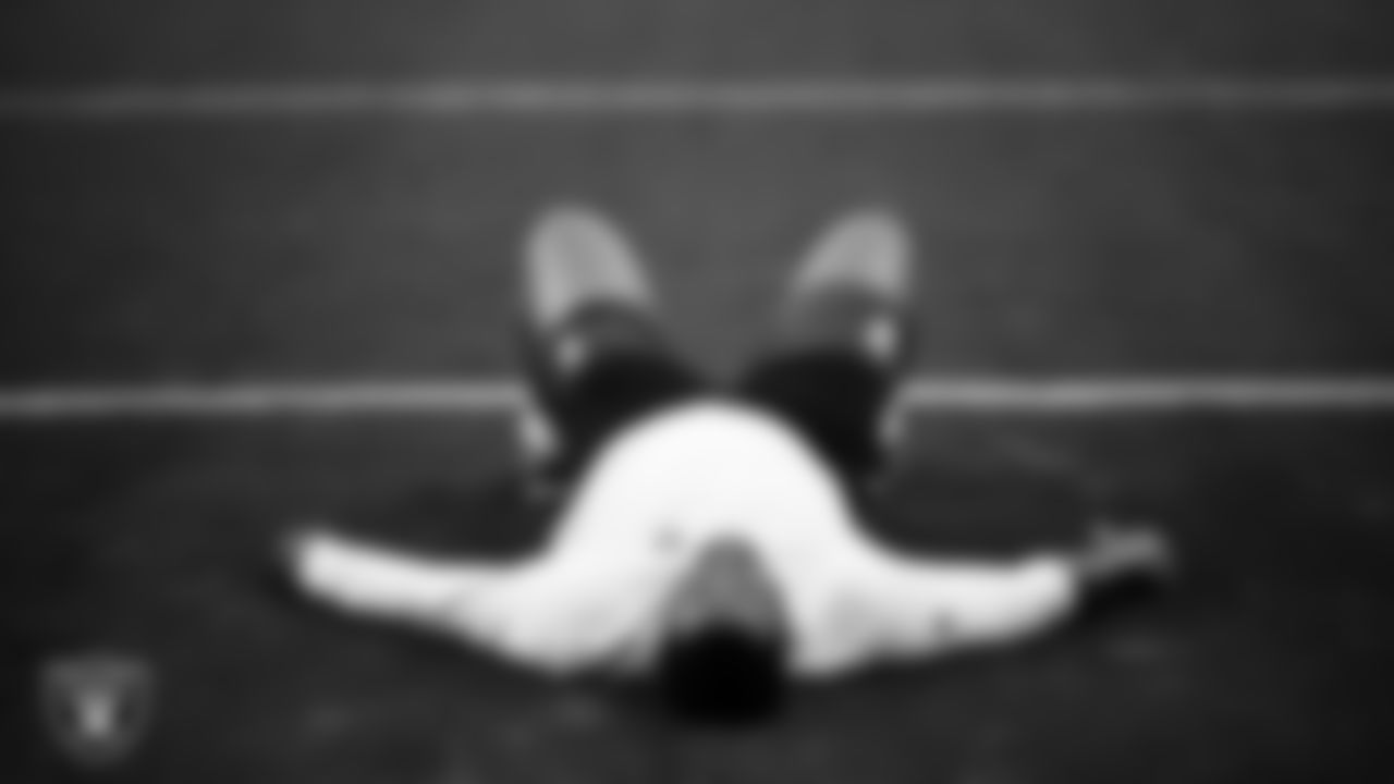 Las Vegas Raiders defensive tackle JJ Pegues (92) warming up before the regular season home game against the Denver Broncos at Allegiant Stadium.