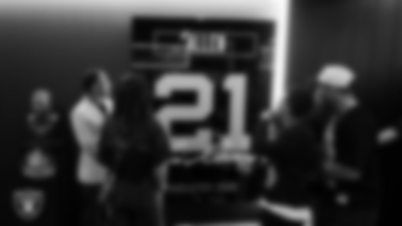 Las Vegas Raiders alumnus Eric Allen has his Hall of Fame plaque unveiled before the Raiders' regular season home game against the Tennessee Titans at Allegiant Stadium.