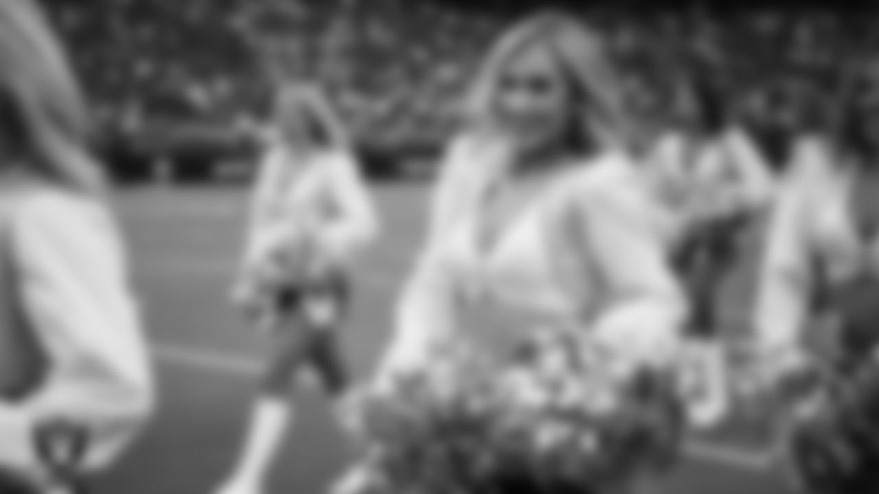 Raiderette Taylor on the field during a 2025 Training Camp mock game at Allegiant Stadium.