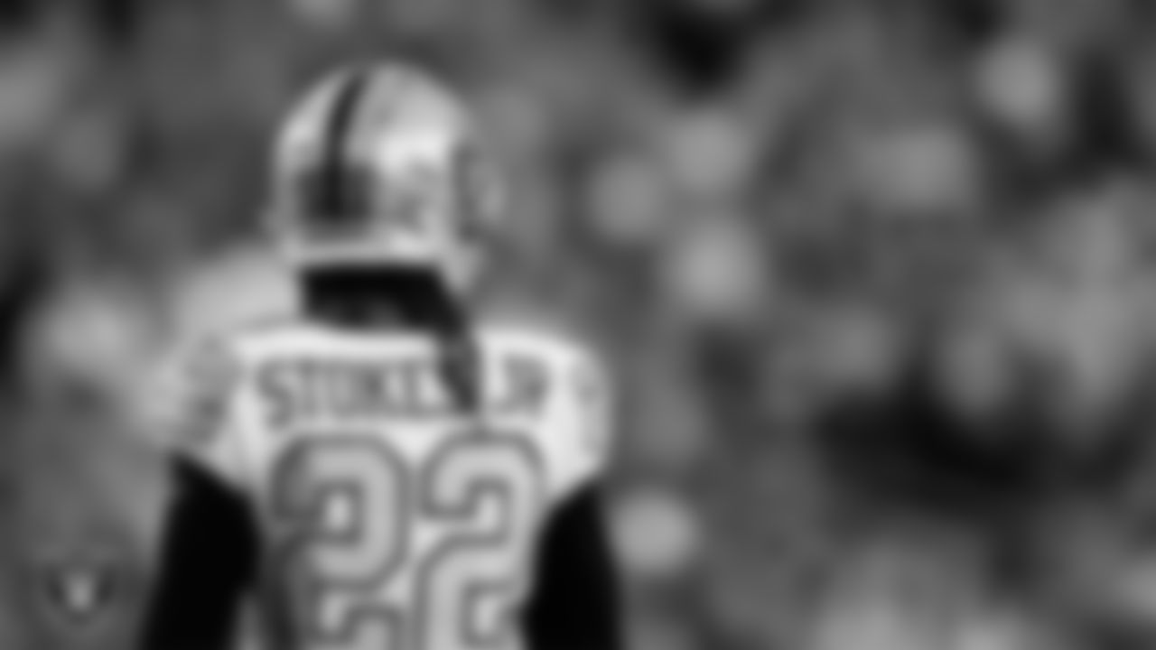 Las Vegas Raiders cornerback Eric Stokes (22) during the regular season away game against the Denver Broncos at Empower Field at Mile High.