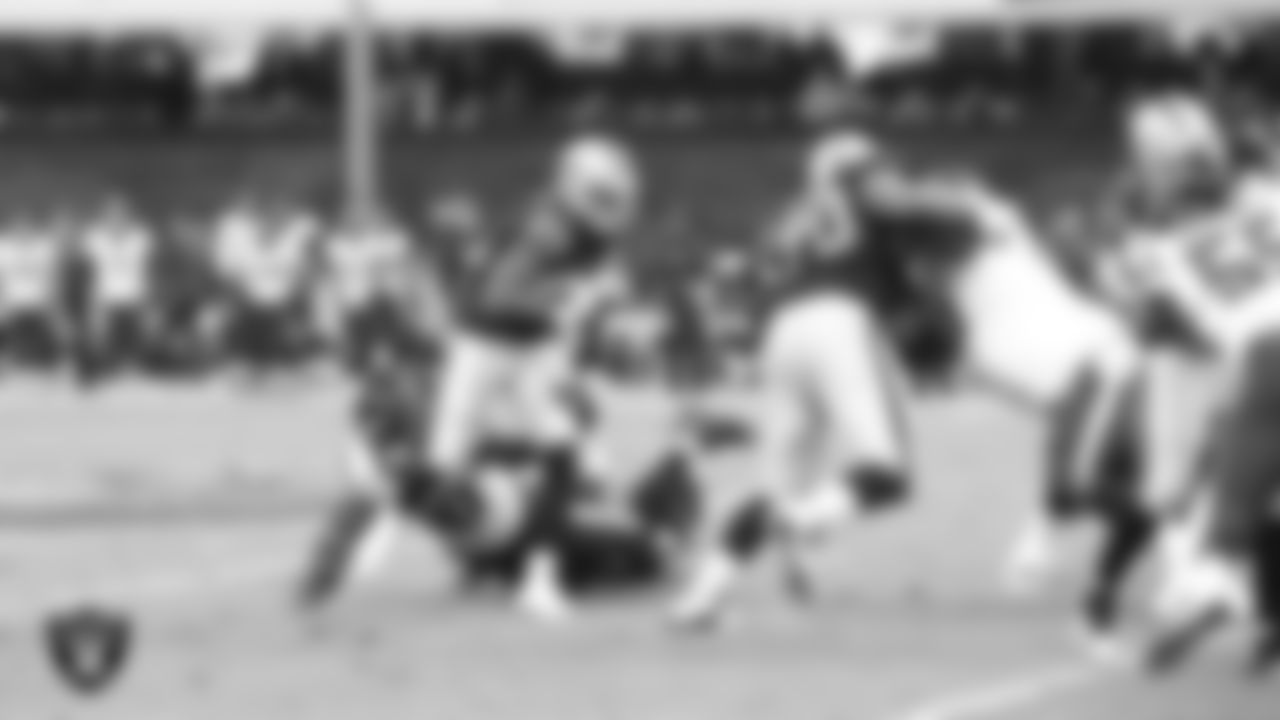 Oakland Raiders running back Latavius Murray (28) during the regular reason away game against the Houston Texans at Estadio Azteca, Monday, November 21, 2016, in Mexico City, Mex.