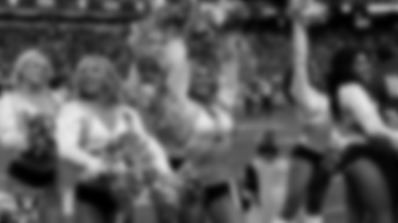 Raiderette Isabella on the sidelines during the regular season home game against the Jacksonville Jaguars at Allegiant Stadium.